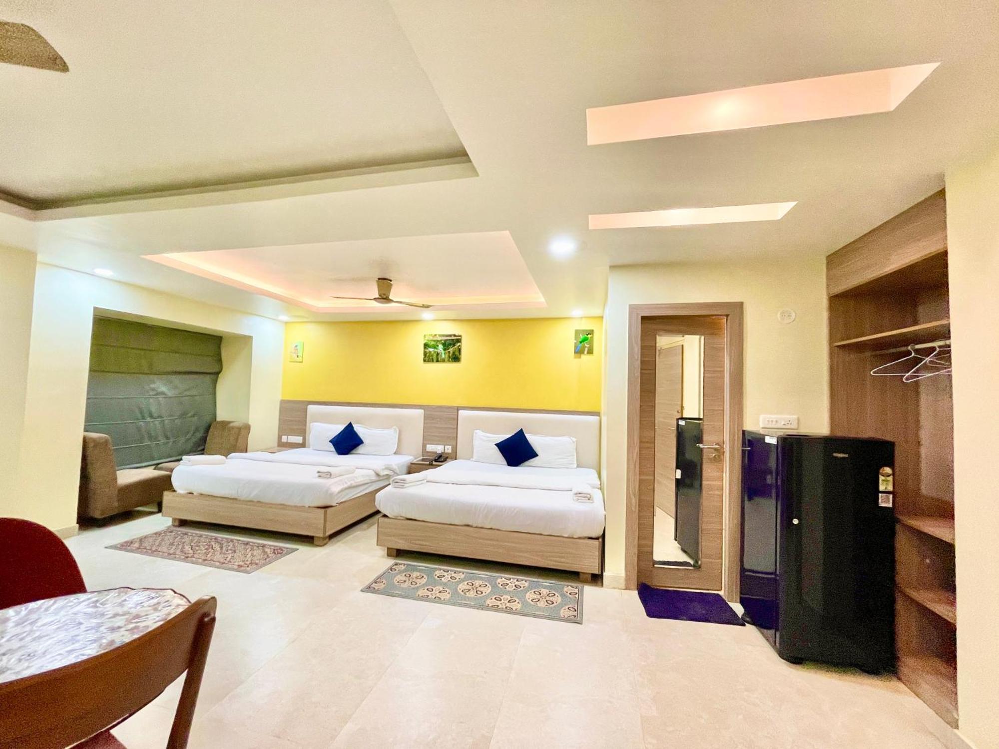 Hotel Rb International ! Puri Near-Sea-Beach-And-Temple Fully-Air-Conditioned-Hotel With-Lift-And-Card Payment Accepted-Parking-Facility, Best Hotel In Puri Exterior photo