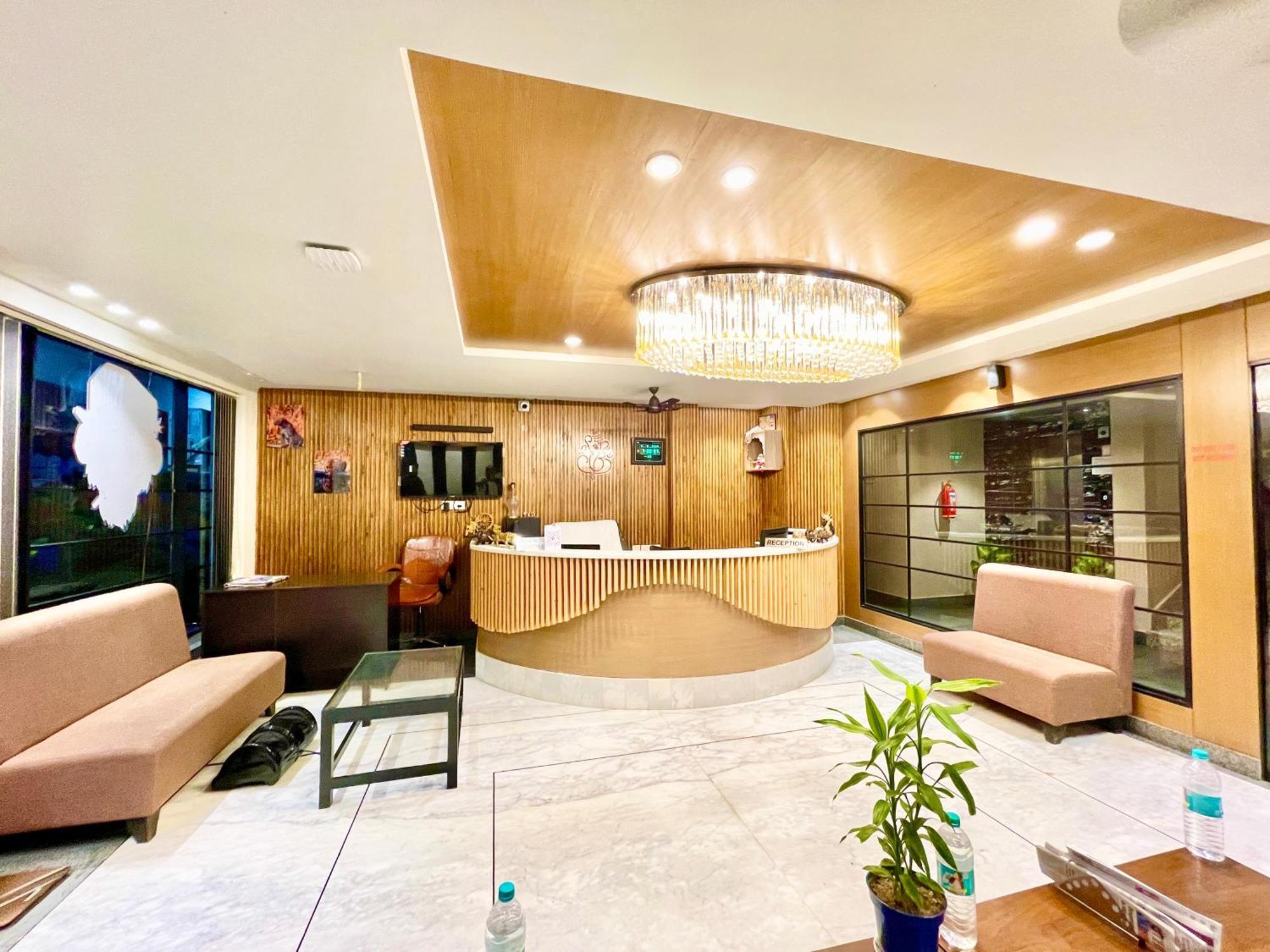 Hotel Rb International ! Puri Near-Sea-Beach-And-Temple Fully-Air-Conditioned-Hotel With-Lift-And-Card Payment Accepted-Parking-Facility, Best Hotel In Puri Exterior photo