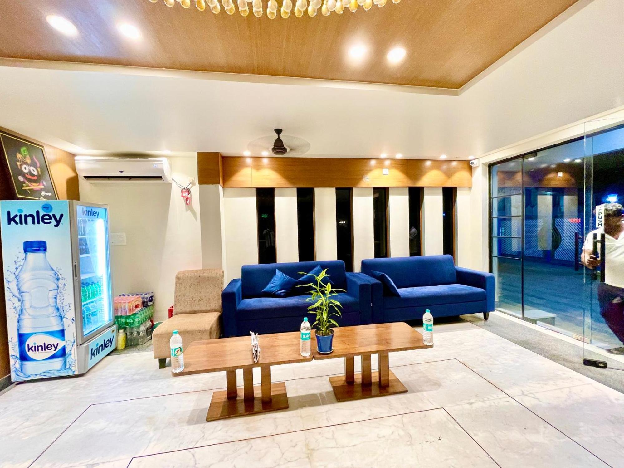 Hotel Rb International ! Puri Near-Sea-Beach-And-Temple Fully-Air-Conditioned-Hotel With-Lift-And-Card Payment Accepted-Parking-Facility, Best Hotel In Puri Exterior photo