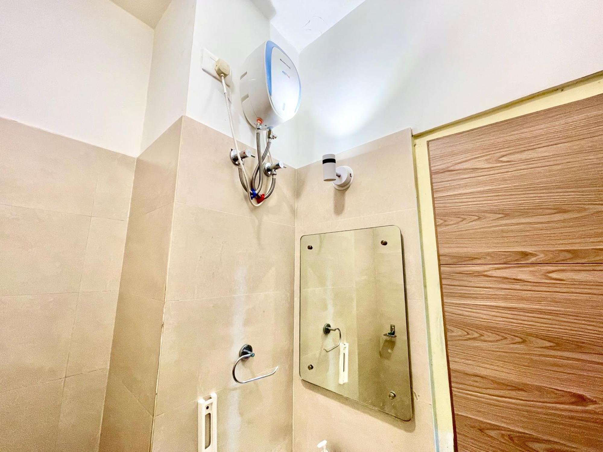 Hotel Rb International ! Puri Near-Sea-Beach-And-Temple Fully-Air-Conditioned-Hotel With-Lift-And-Card Payment Accepted-Parking-Facility, Best Hotel In Puri Exterior photo
