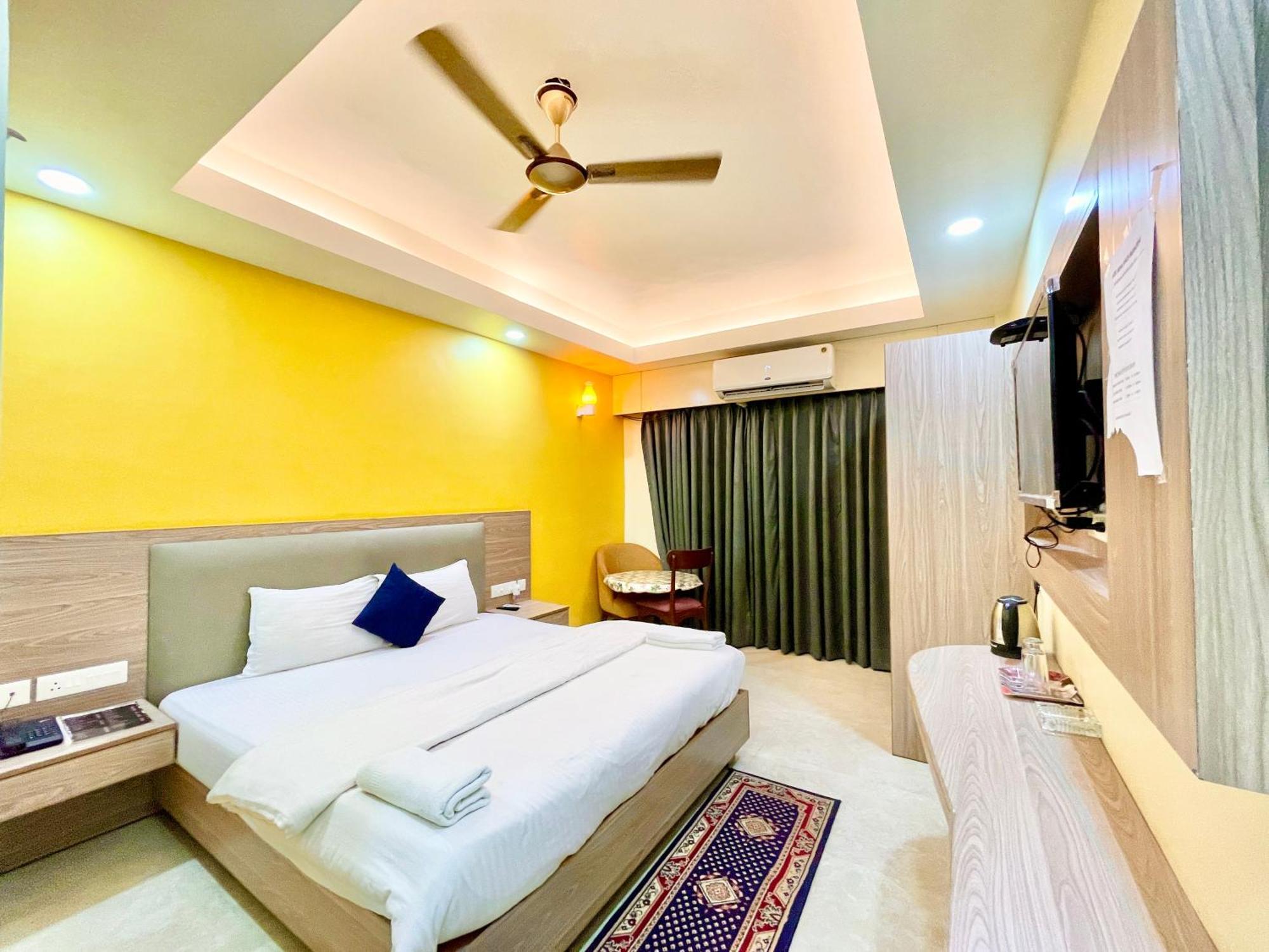 Hotel Rb International ! Puri Near-Sea-Beach-And-Temple Fully-Air-Conditioned-Hotel With-Lift-And-Card Payment Accepted-Parking-Facility, Best Hotel In Puri Exterior photo