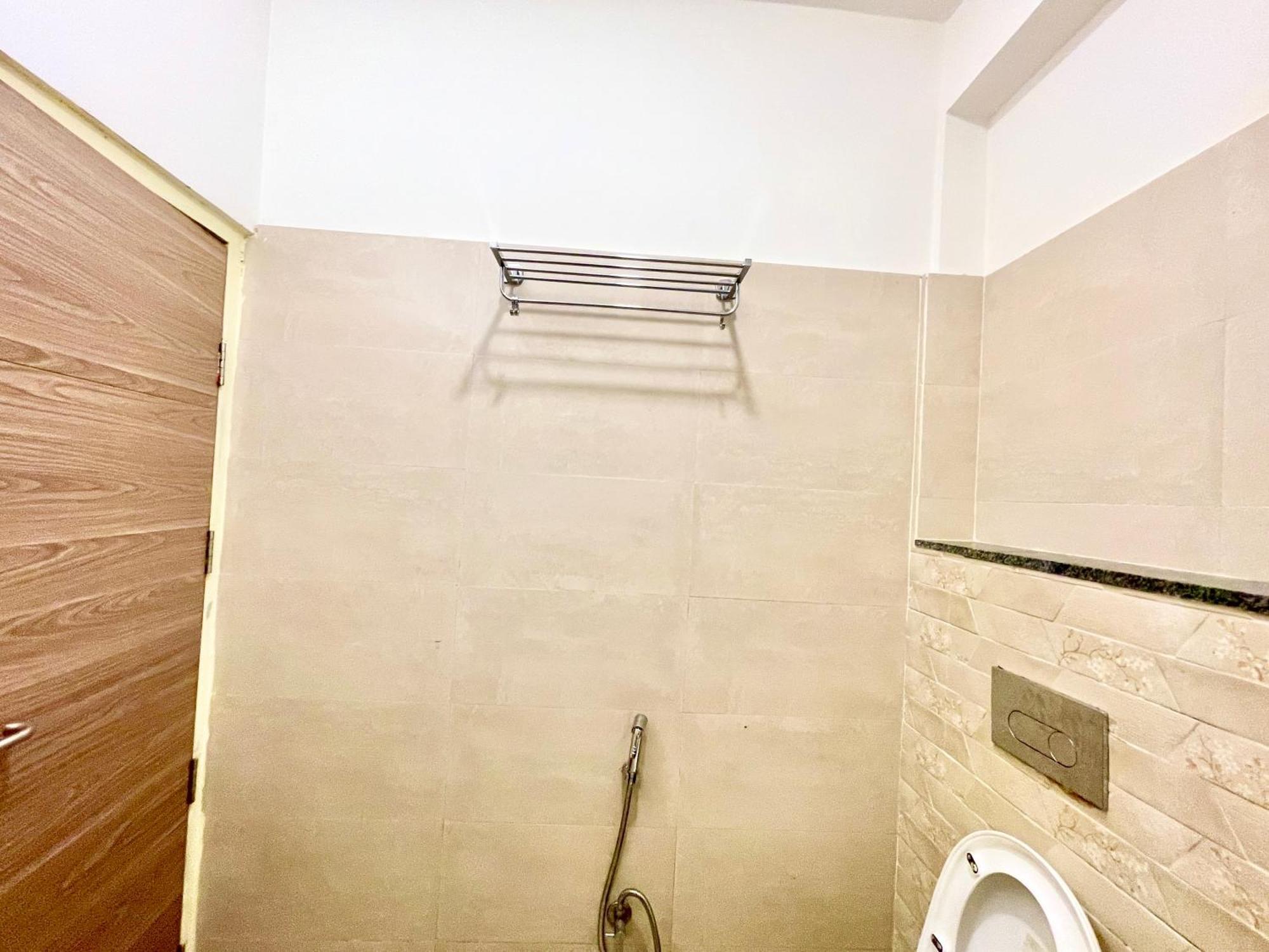 Hotel Rb International ! Puri Near-Sea-Beach-And-Temple Fully-Air-Conditioned-Hotel With-Lift-And-Card Payment Accepted-Parking-Facility, Best Hotel In Puri Exterior photo