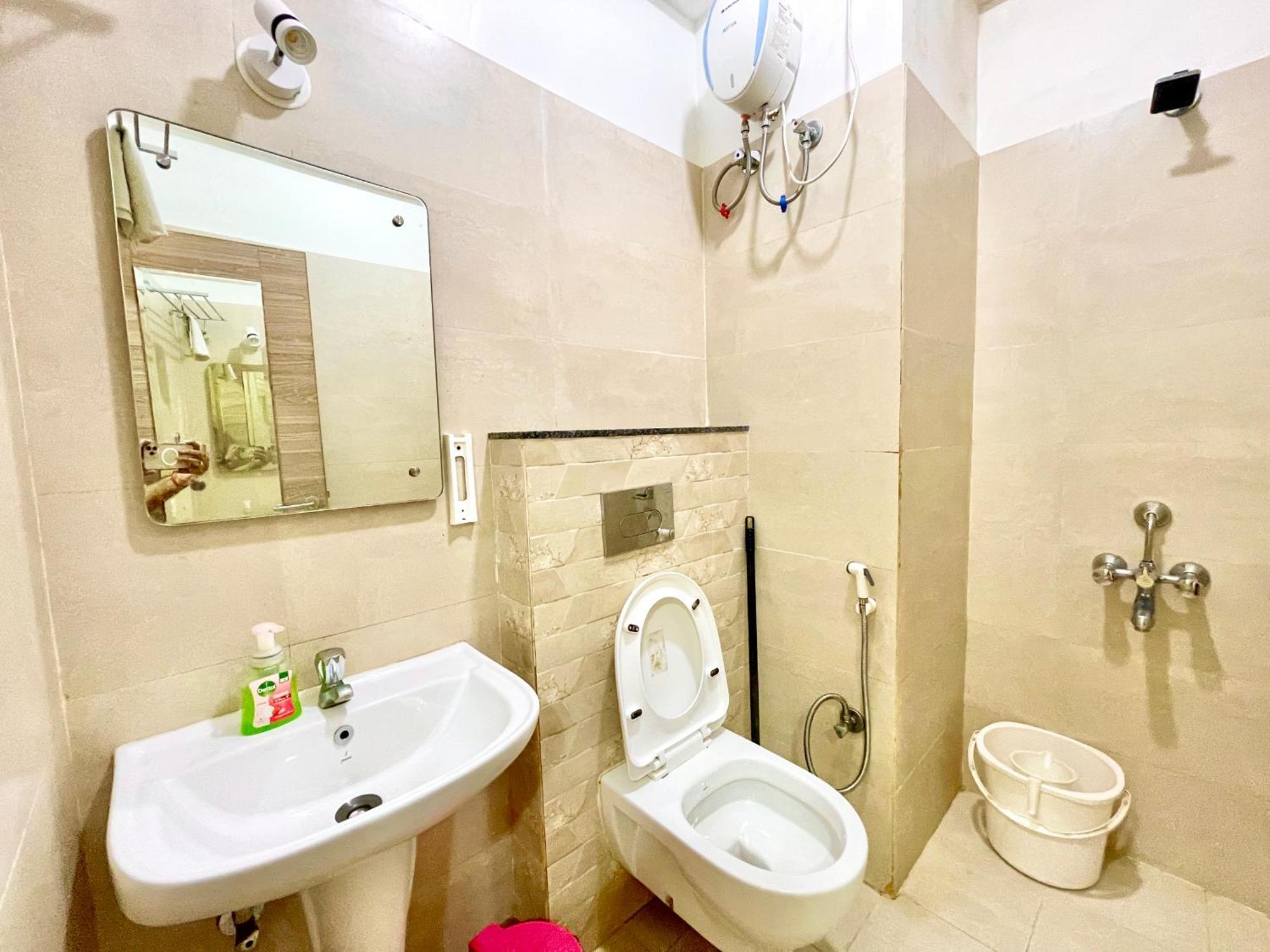 Hotel Rb International ! Puri Near-Sea-Beach-And-Temple Fully-Air-Conditioned-Hotel With-Lift-And-Card Payment Accepted-Parking-Facility, Best Hotel In Puri Exterior photo