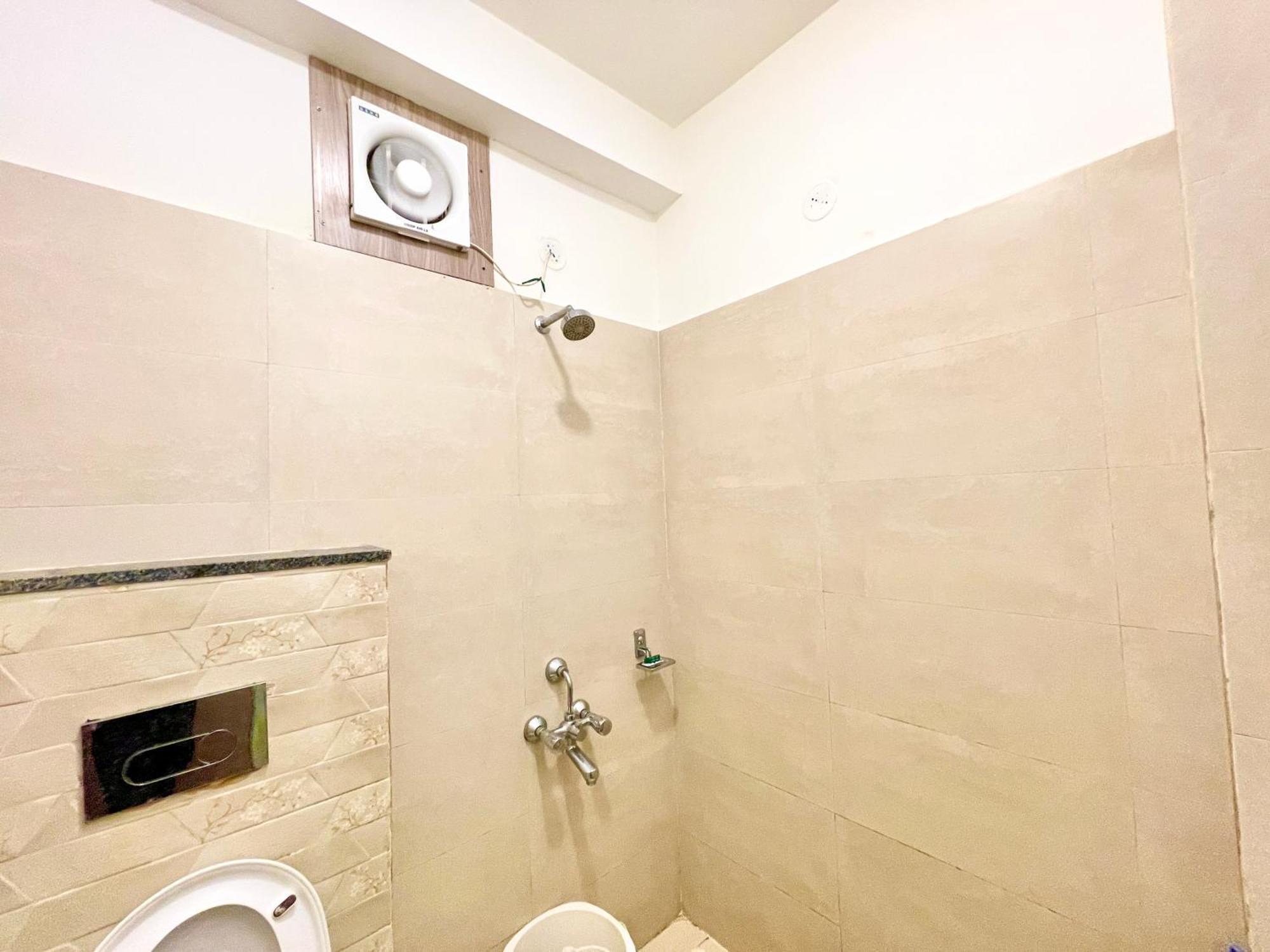 Hotel Rb International ! Puri Near-Sea-Beach-And-Temple Fully-Air-Conditioned-Hotel With-Lift-And-Card Payment Accepted-Parking-Facility, Best Hotel In Puri Exterior photo