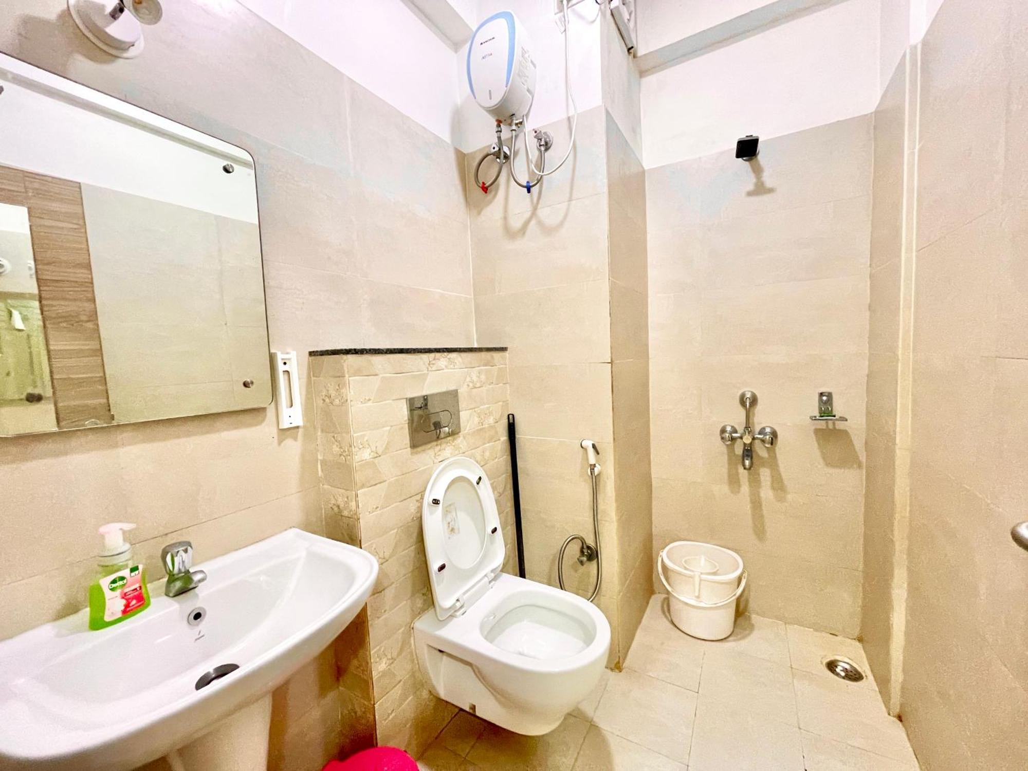 Hotel Rb International ! Puri Near-Sea-Beach-And-Temple Fully-Air-Conditioned-Hotel With-Lift-And-Card Payment Accepted-Parking-Facility, Best Hotel In Puri Exterior photo