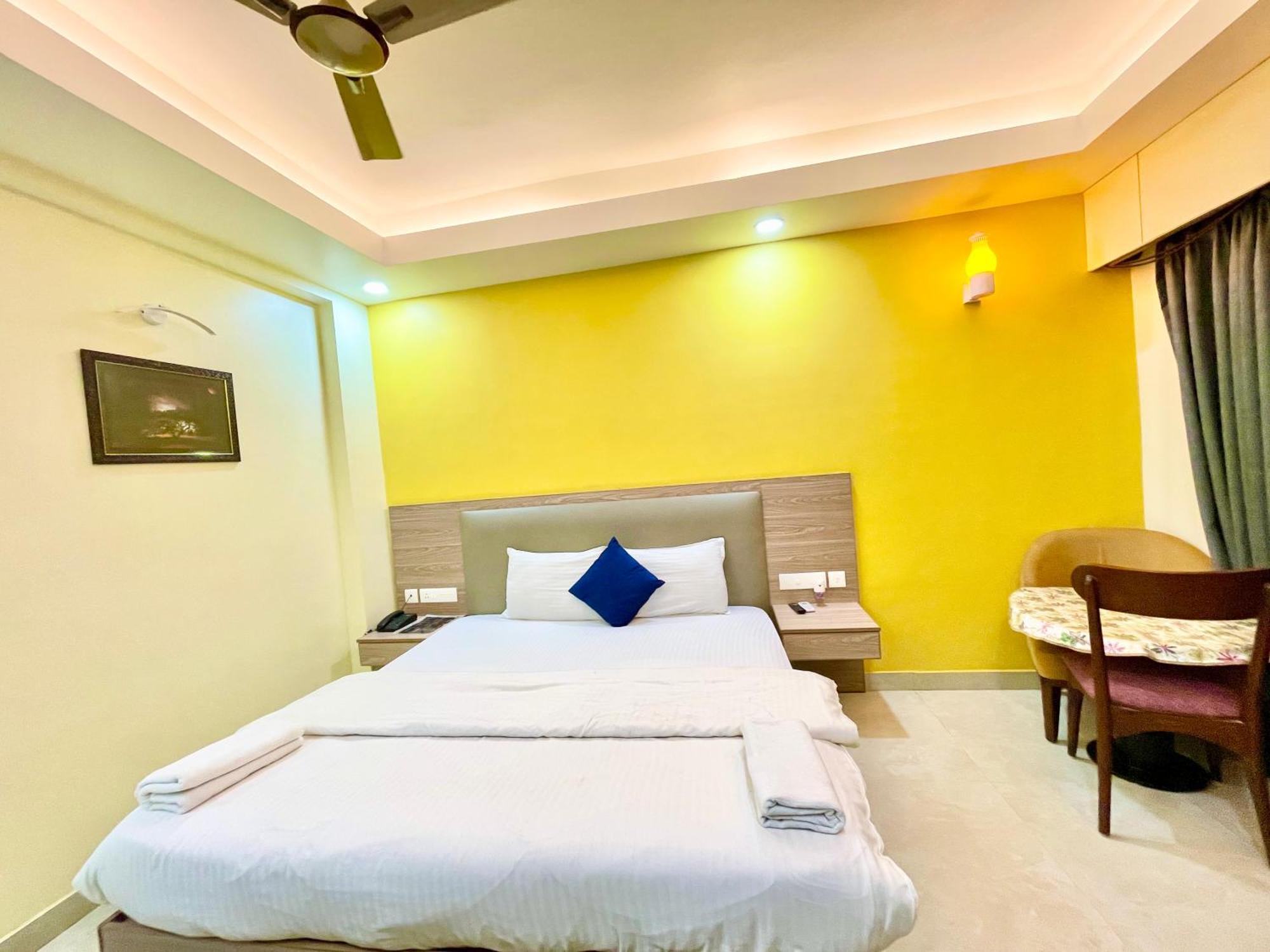 Hotel Rb International ! Puri Near-Sea-Beach-And-Temple Fully-Air-Conditioned-Hotel With-Lift-And-Card Payment Accepted-Parking-Facility, Best Hotel In Puri Exterior photo